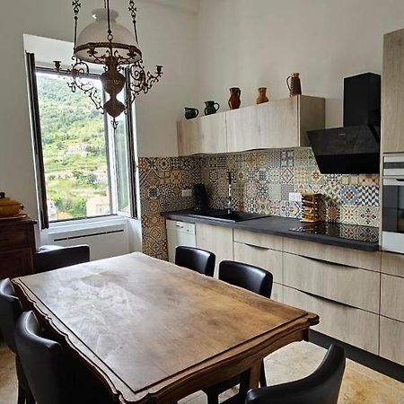 Bel & Ancien Appartement T3 Renove Dans Sartene Eksteriør bilde