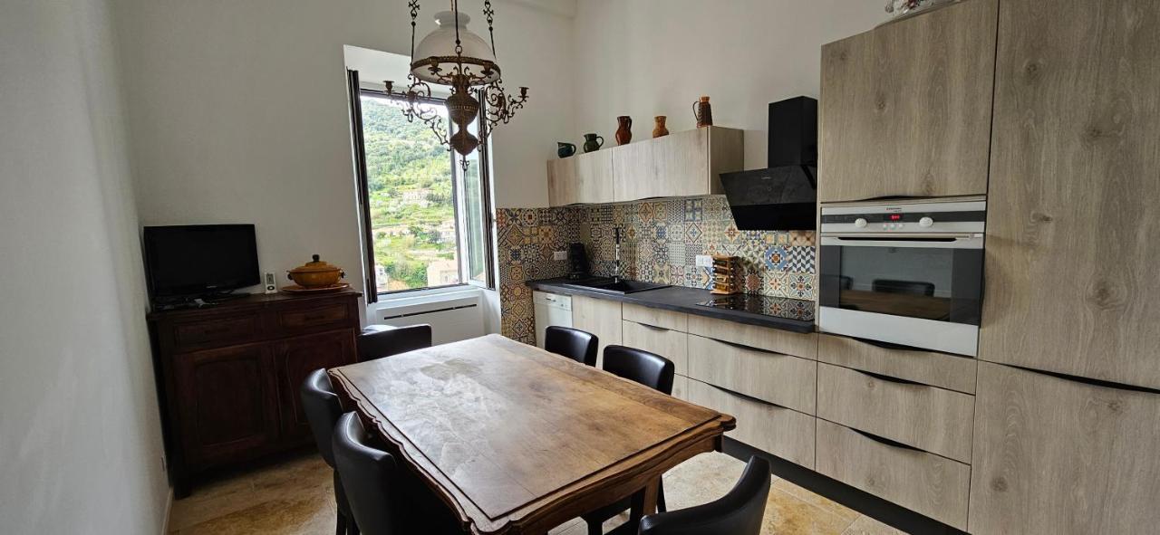 Bel & Ancien Appartement T3 Renove Dans Sartene Eksteriør bilde